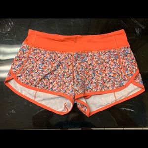 Lululemon Run Speed Short sz 6 4way stretch floral